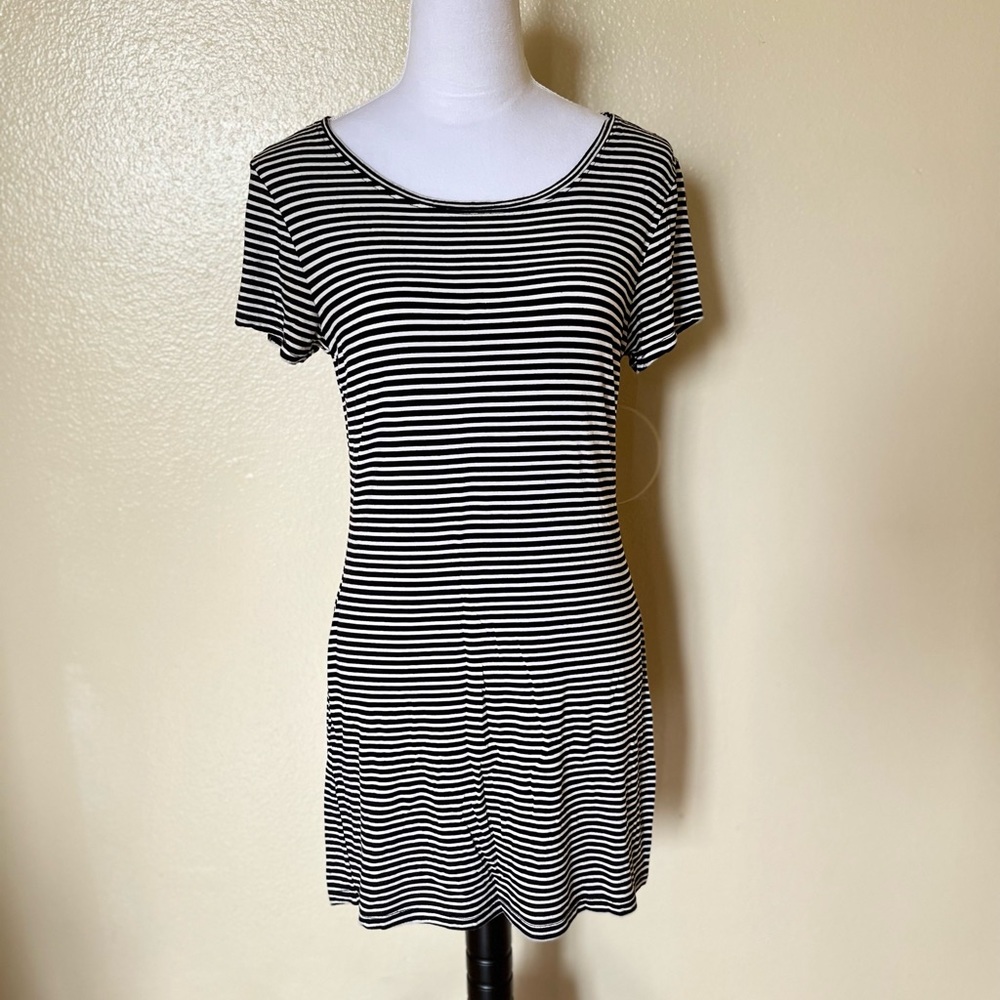 Heart & Hips Large Black & White Stripped Dress
